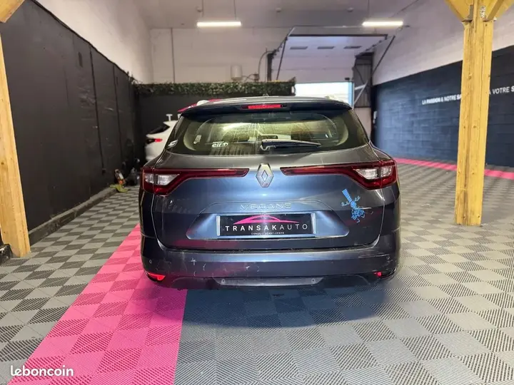 Renault Megane 2018 photo 5