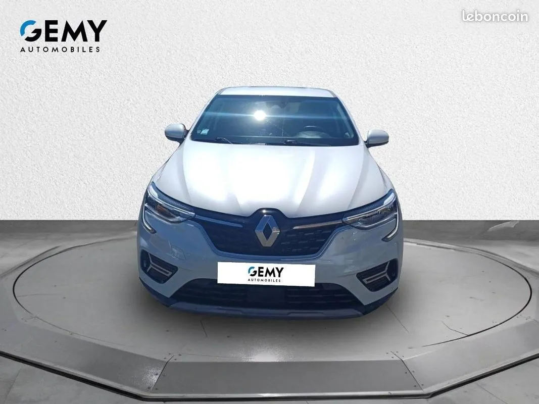 Renault Arkana 2023 photo 2