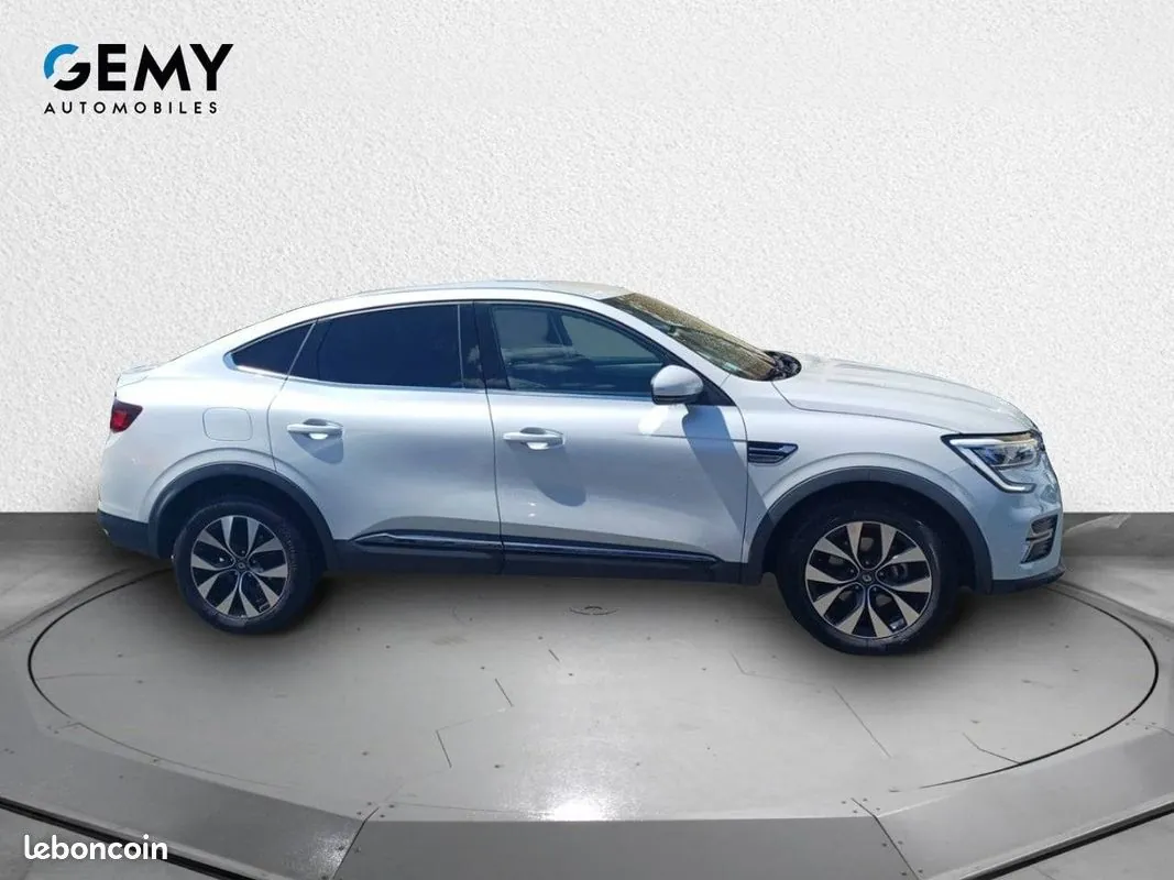 Renault Arkana 2023 photo 4