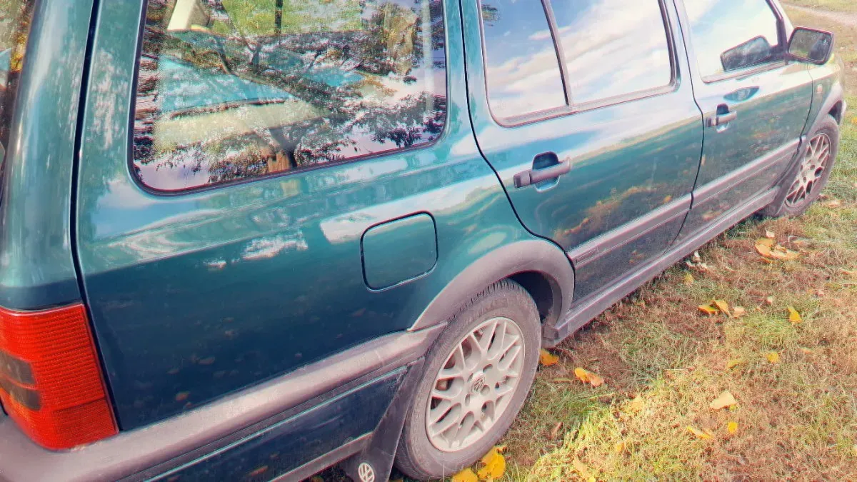 Volkswagen Golf 2000 photo 2