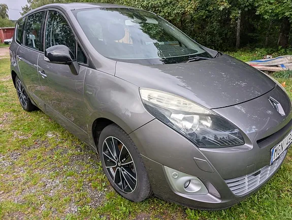 Renault Grand Scenic Iii 2012 photo 2