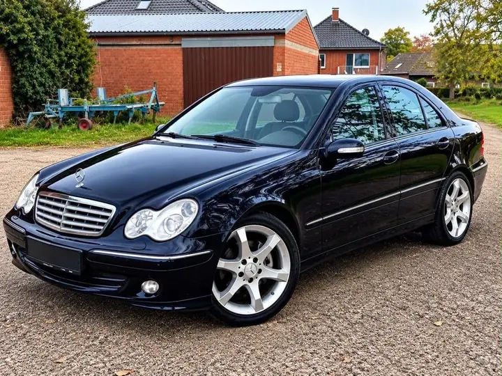 Mercedes-Benz C200