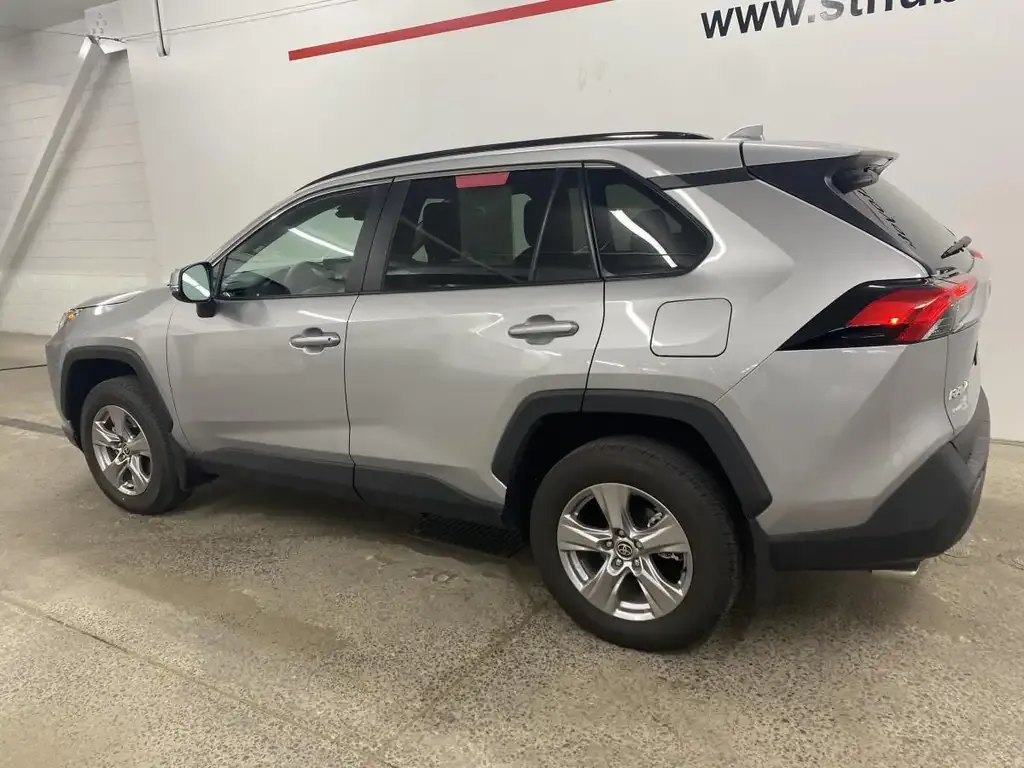 Toyota Rav4 2021 photo 3