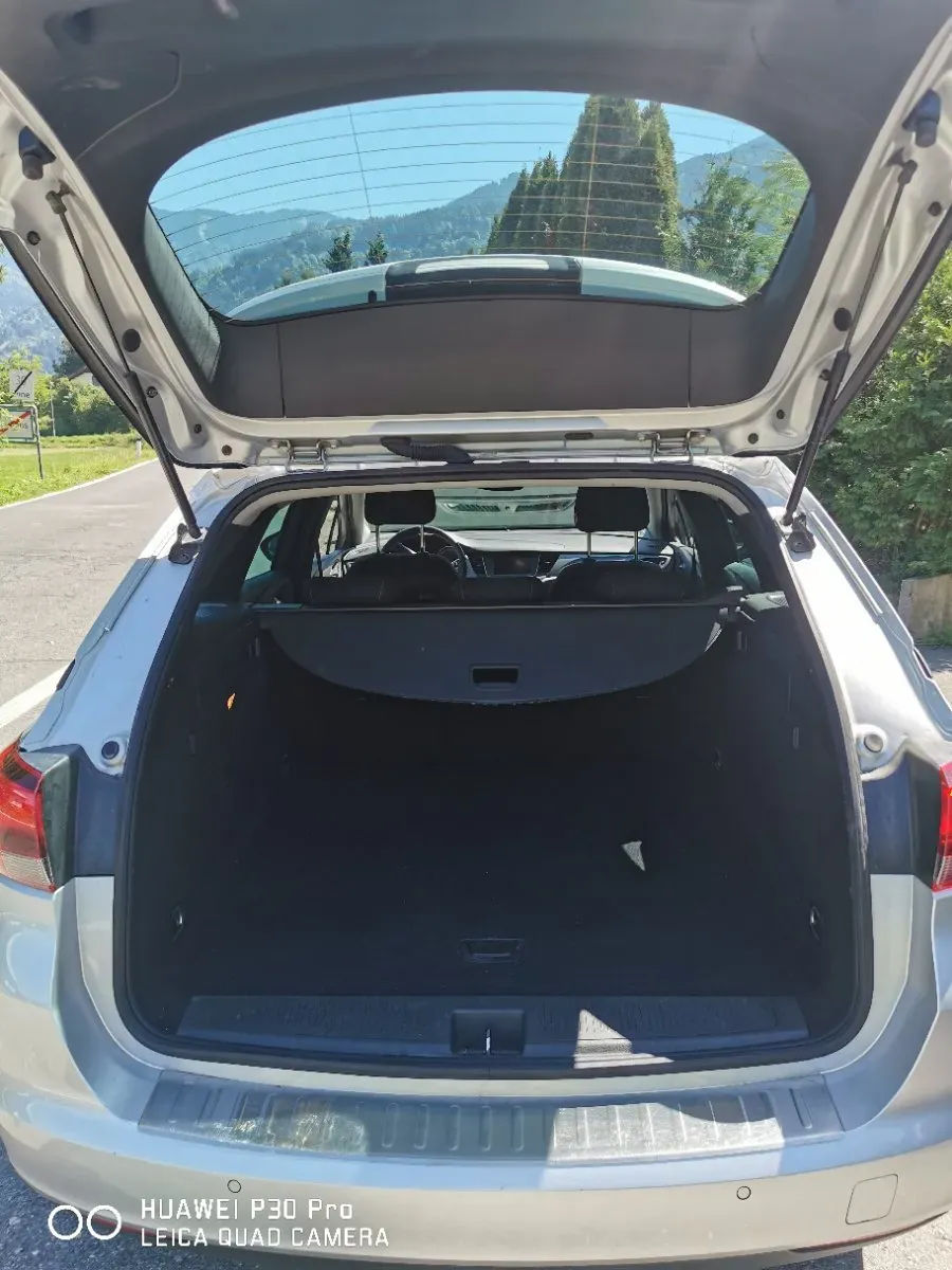 Opel Astra 2020 photo 2