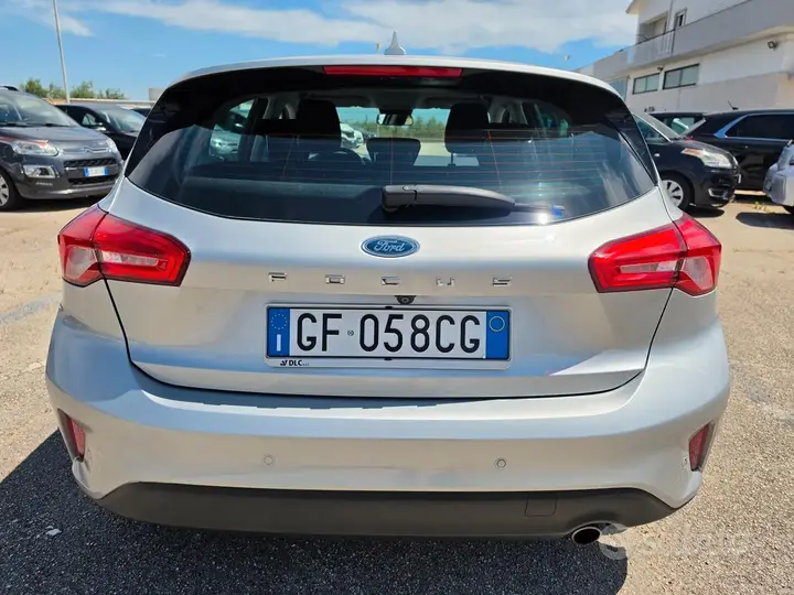 Ford Focus 2021 photo 5