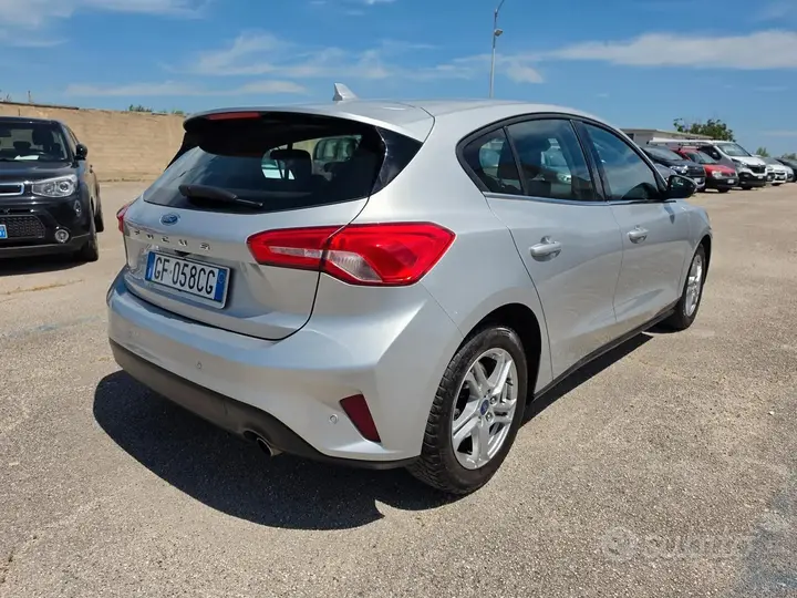 Ford Focus 2021 photo 4