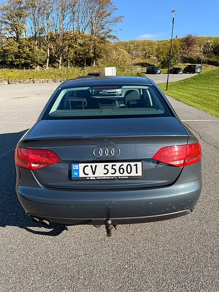 Audi A4 2010 photo 3