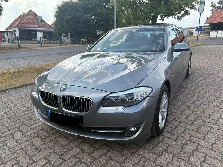 BMW 523I F10