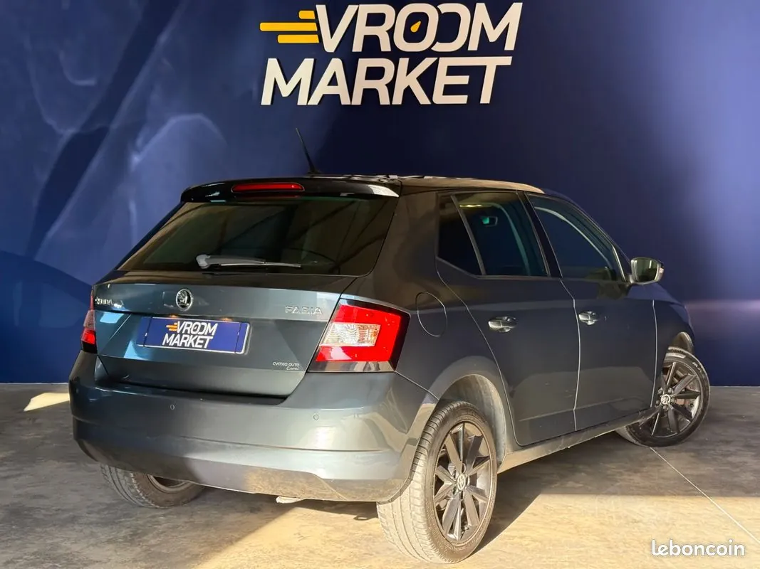Skoda Fabia 2015 photo 4