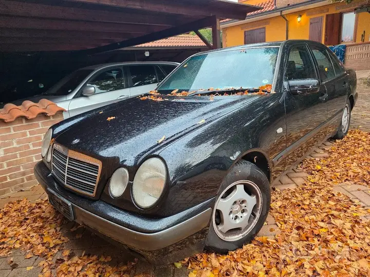 Mercedes-Benz E 1998 photo 4
