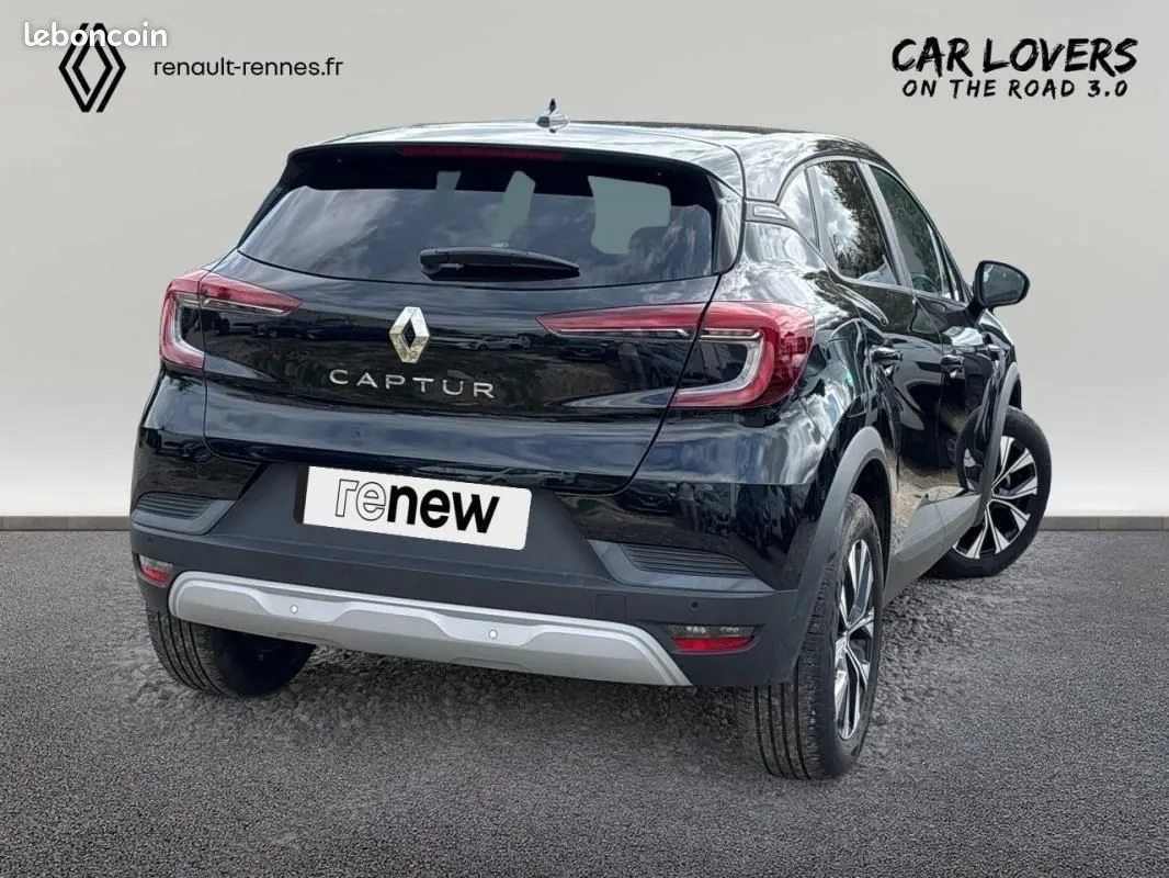 Renault Captur 2024 photo 2