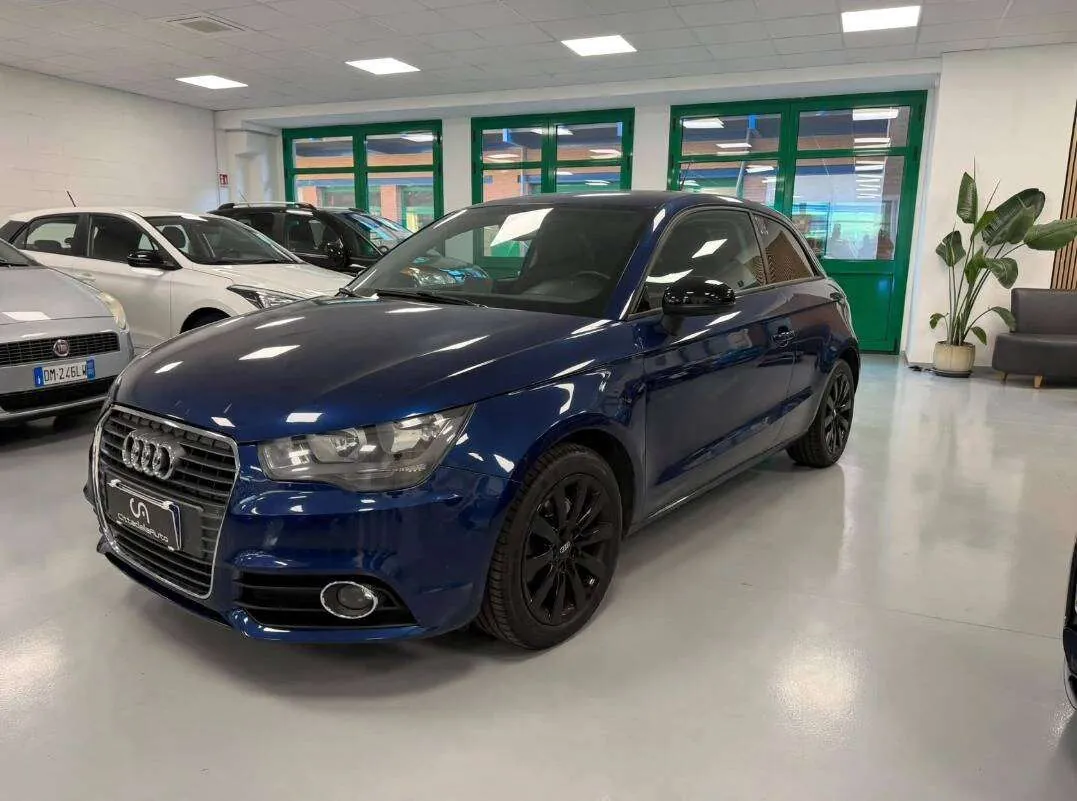 Audi A1 2010 photo 3