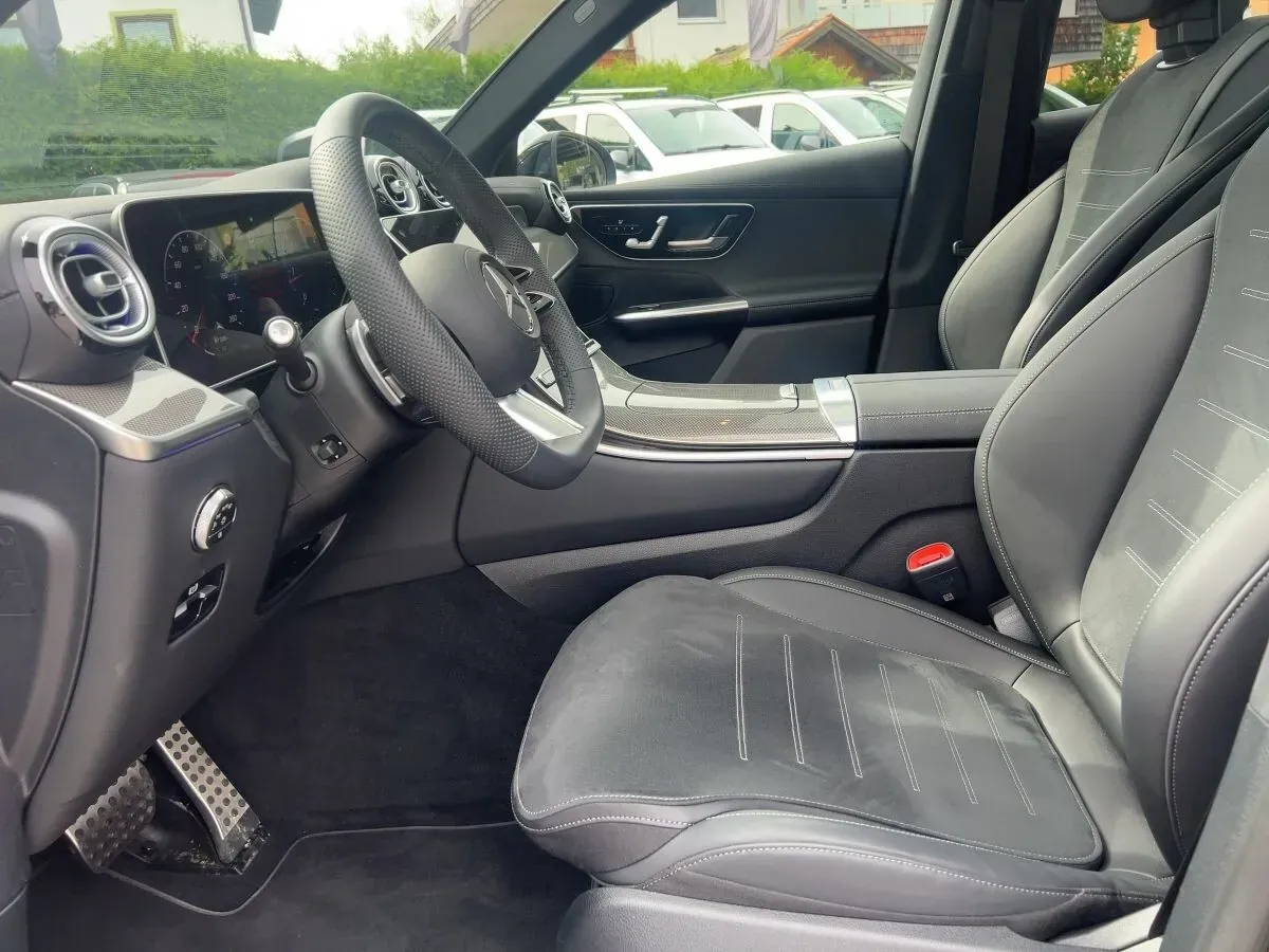 Mercedes-Benz Glc-Class 2026 photo 3