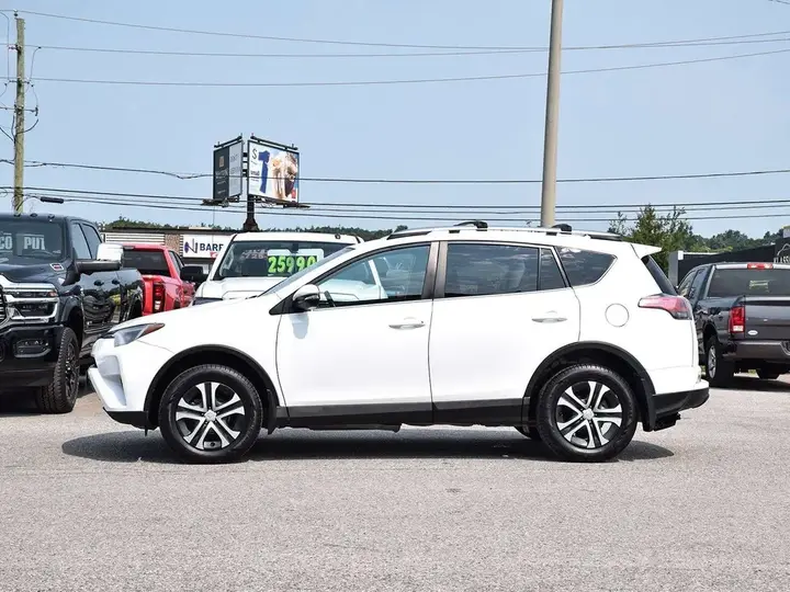 Toyota Rav4 2017 photo 3
