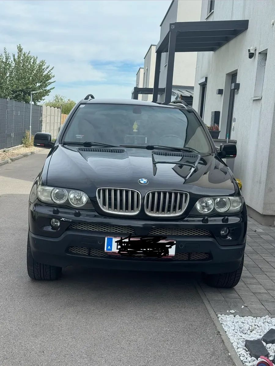 BMW X5 2004 photo 2