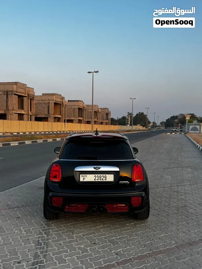 Mini Cooper S 2015 photo 2