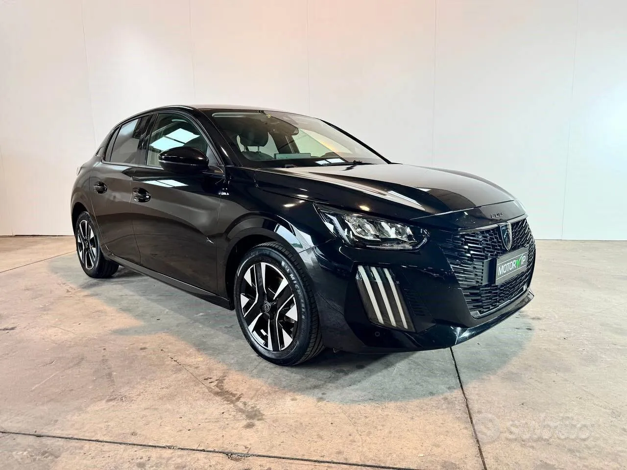 Peugeot 208 2024 photo 3