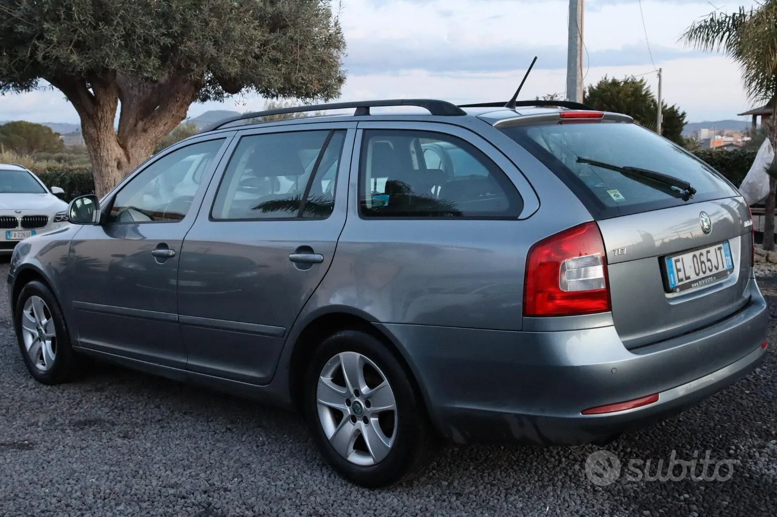 Skoda Octavia 2012 photo 4
