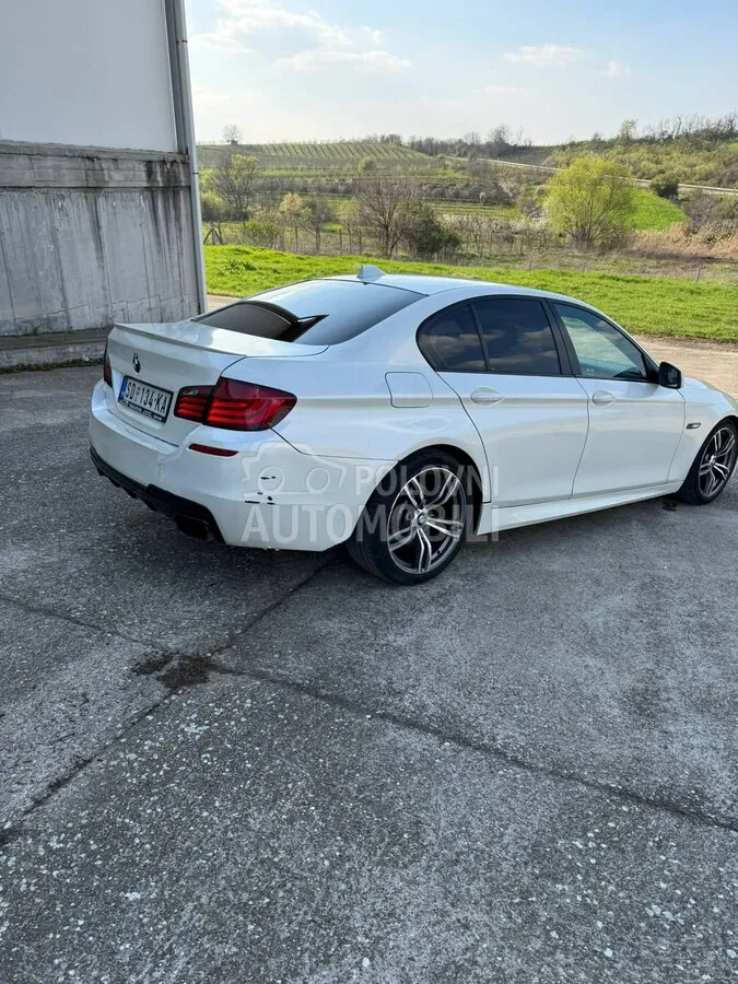 BMW 520 2012 photo 4
