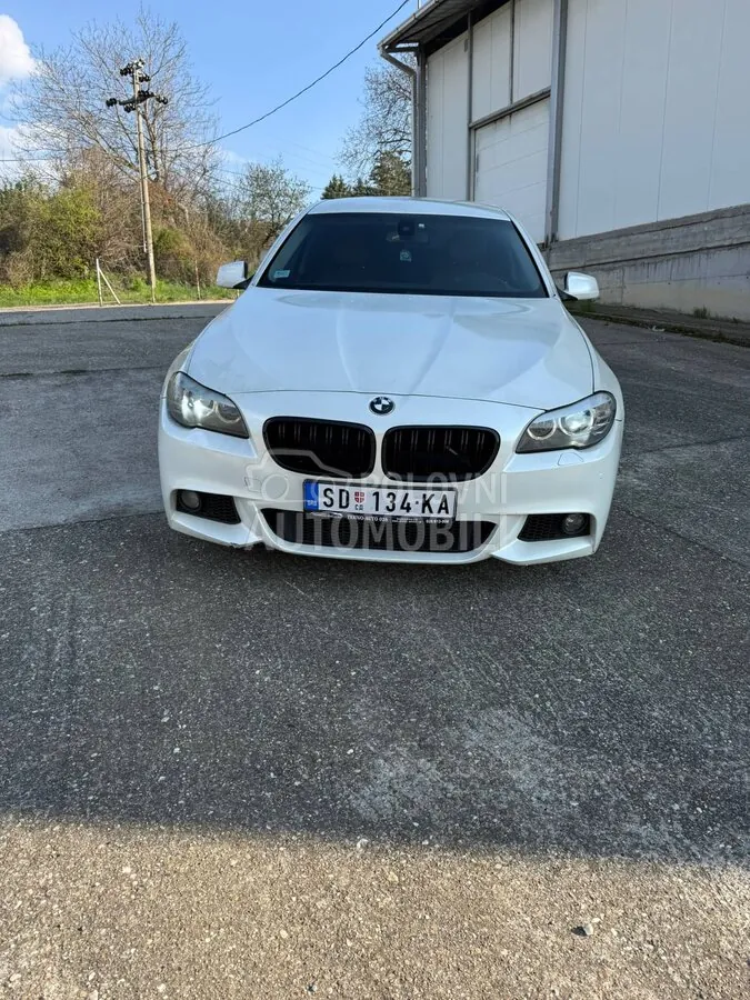 BMW 520 2012 photo 2