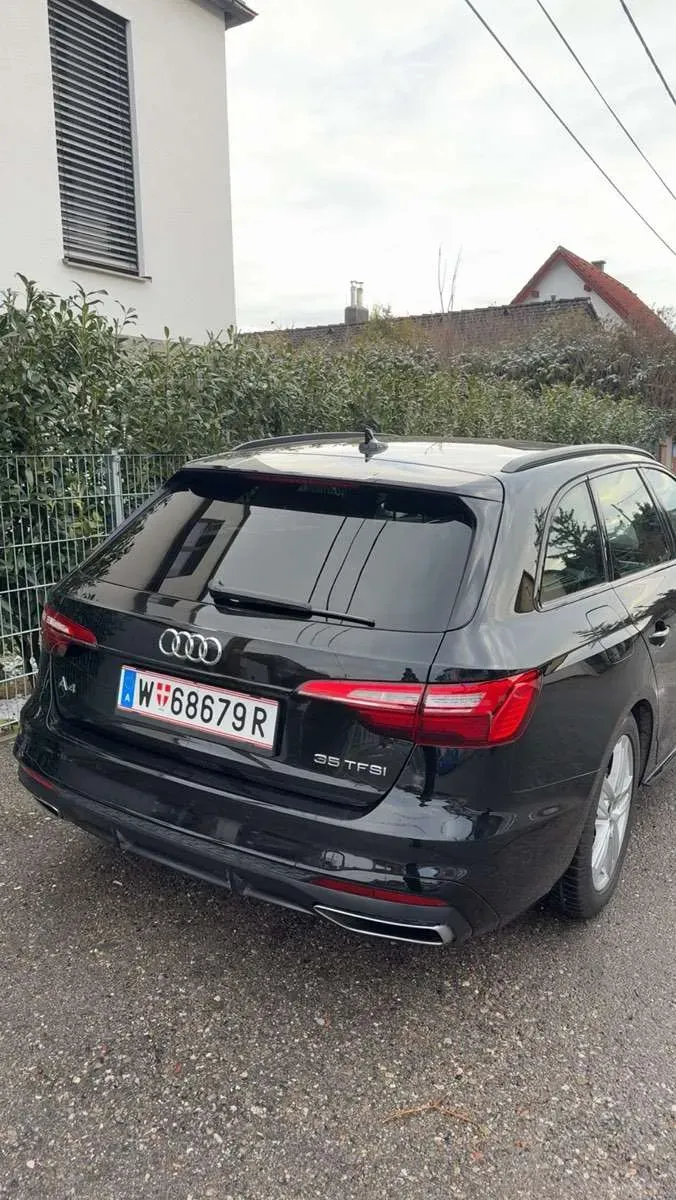 Audi A4 2023 photo 3