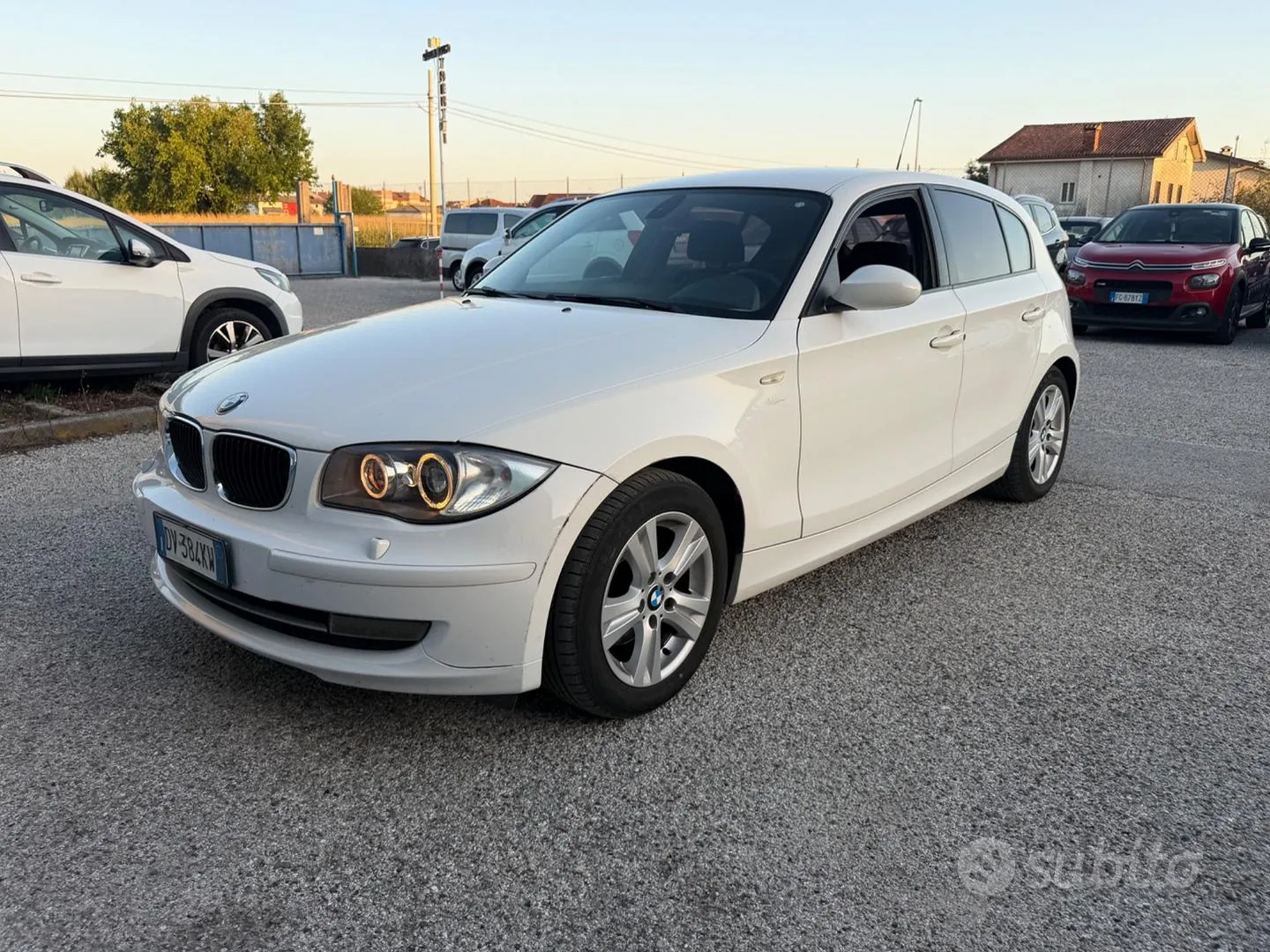 BMW 118D 2009 photo 4