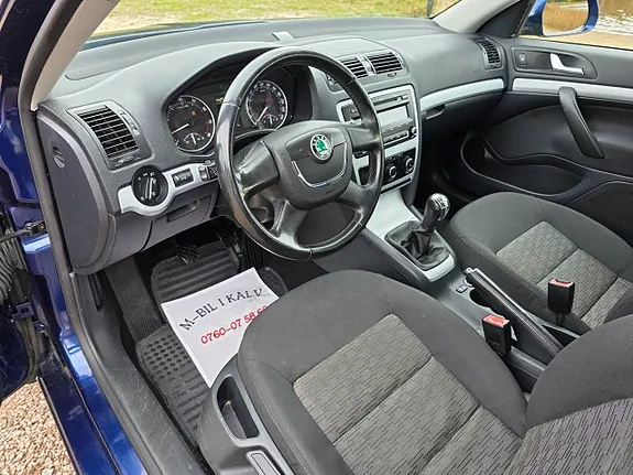 Skoda Octavia 2011 photo 3