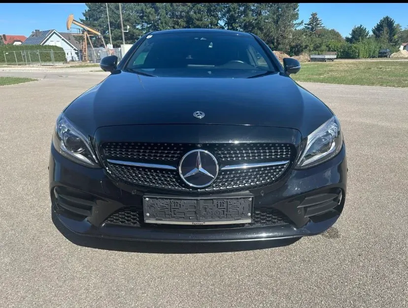 Mercedes-Benz C-Class 2018 photo 3