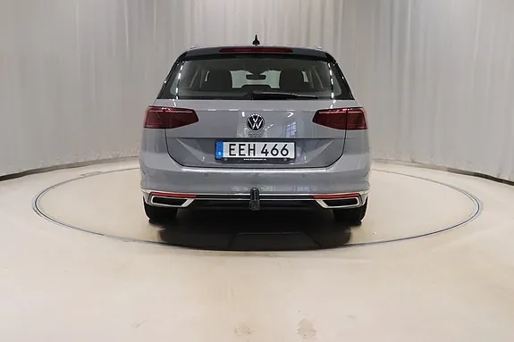 Volkswagen Passat 2023 photo 5