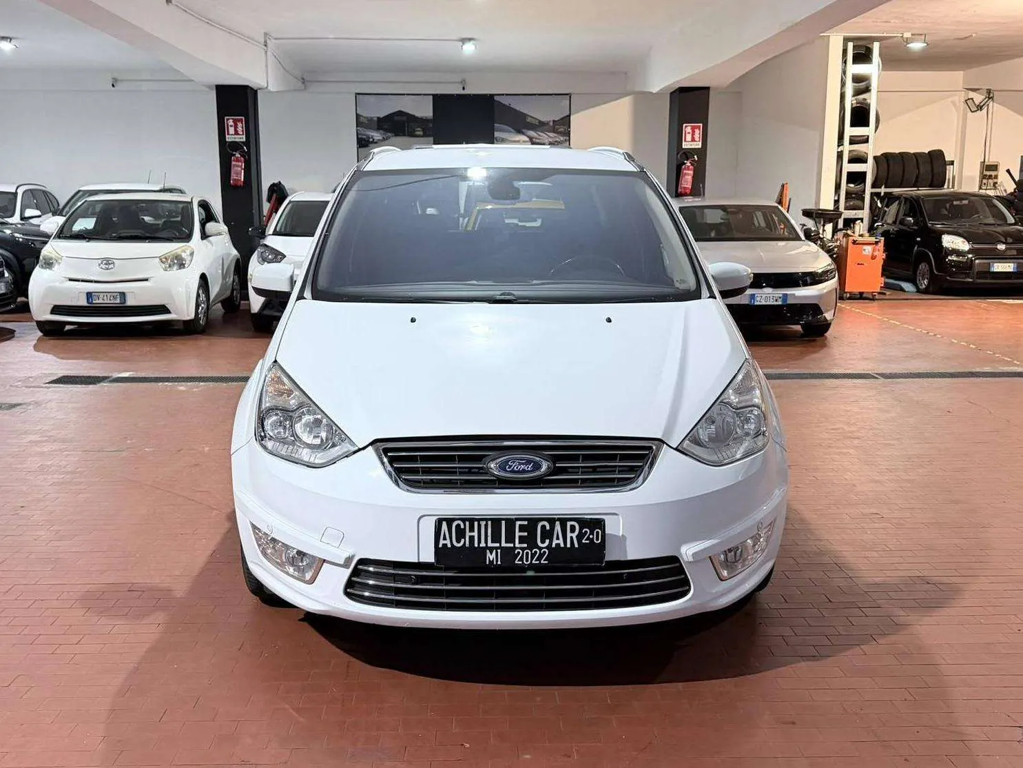 Ford Galaxy 2014 photo 3