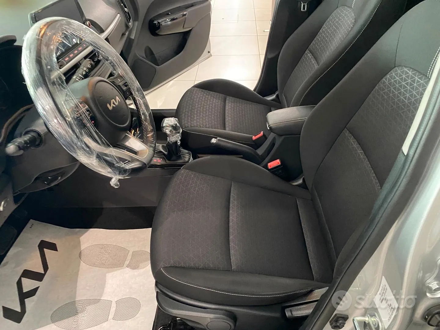 Kia Picanto 2024 photo 3
