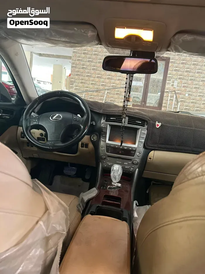 Lexus Is 300 2007 photo 2
