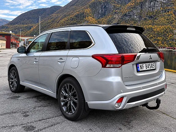 Mitsubishi Outlander 2017 photo 4