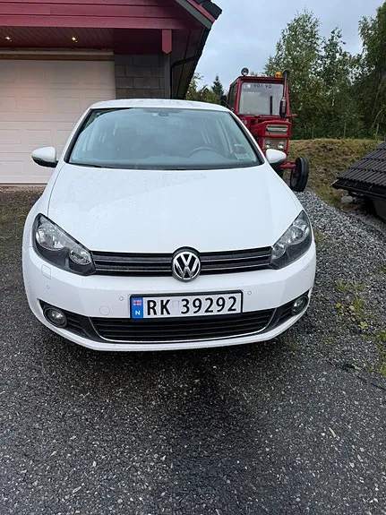 Volkswagen Golf 2012 photo 2