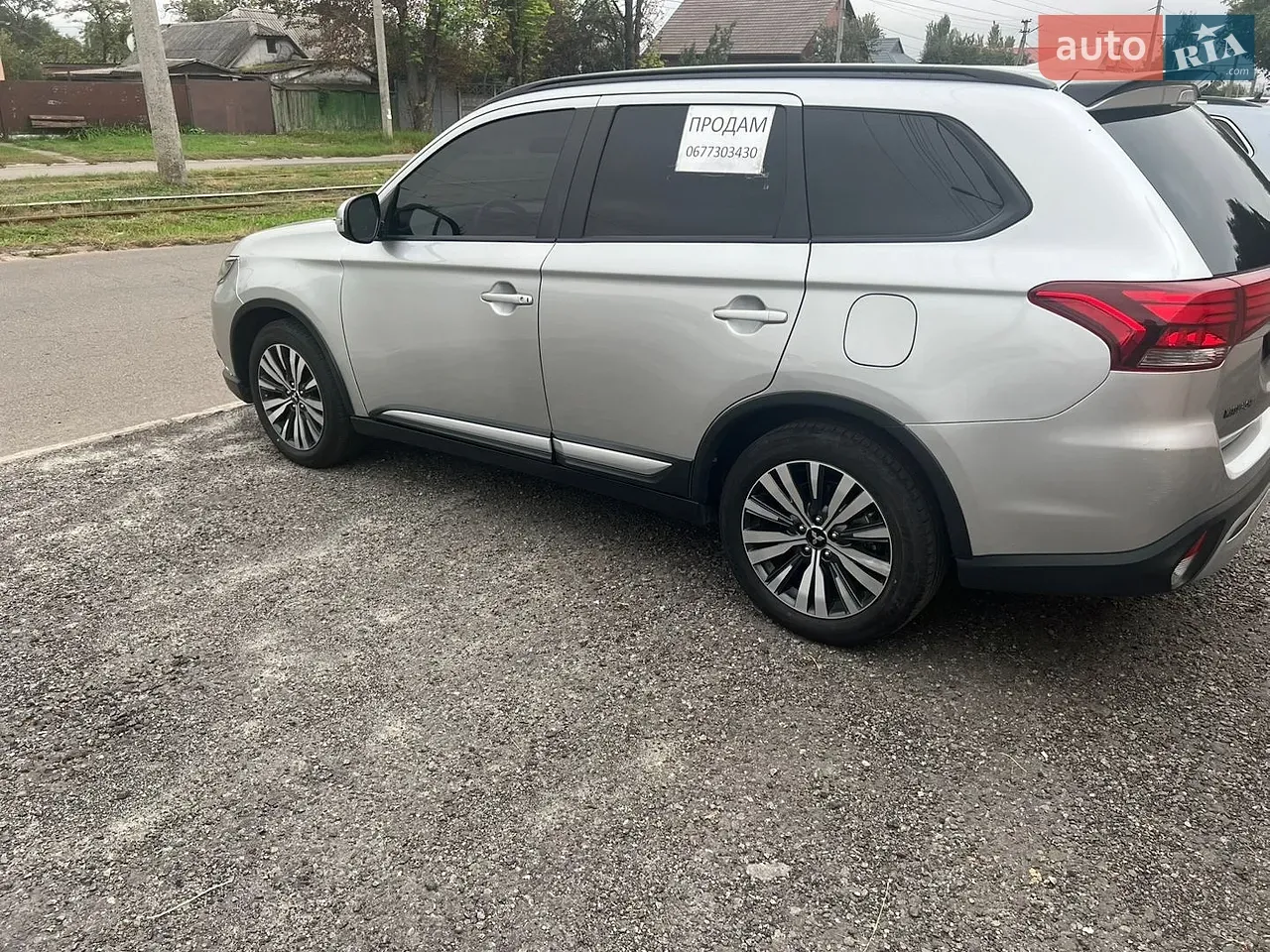 Mitsubishi Outlander 2018 photo 3