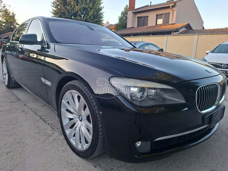 BMW 740 2010 photo 2