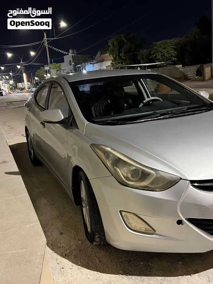 Hyundai Avante 2011 photo 5