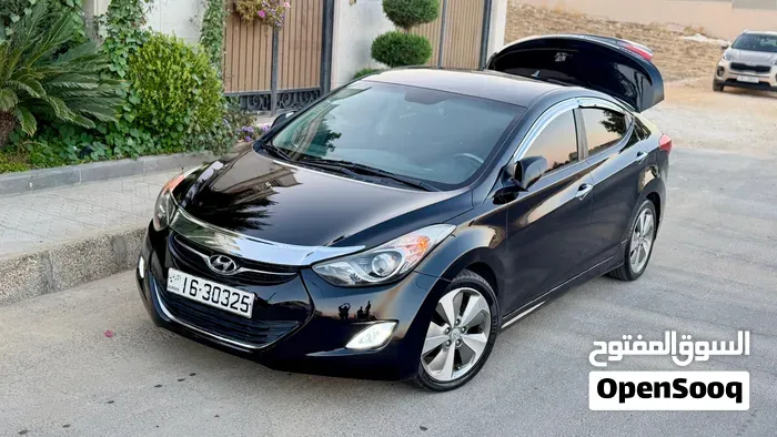 Hyundai Avante 2011 photo 2