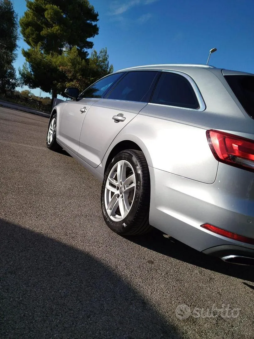 Audi A4 2019 photo 4
