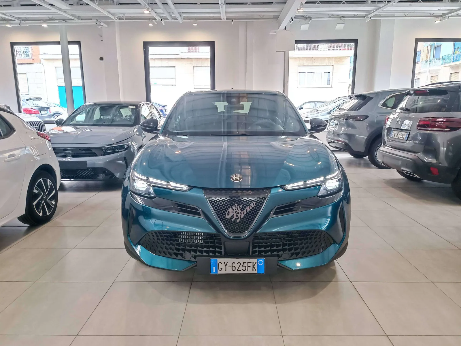 Alfa Romeo Junior 2025 photo 3