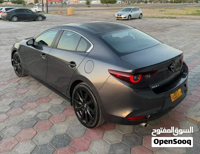 Mazda 3 2025 photo 2