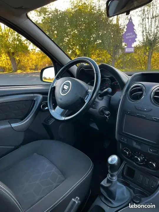 Dacia Duster 2015 photo 3