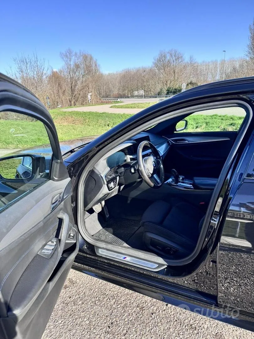 BMW 5 Series 2018 photo 5