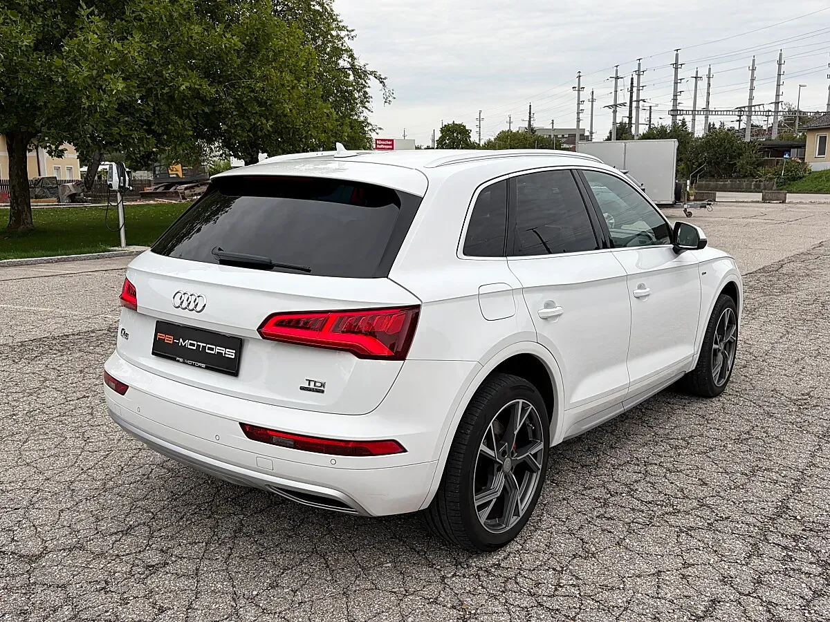 Audi Q5 2017 photo 2