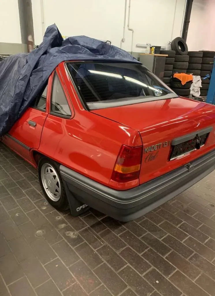 Opel Kadett 1986 photo 2