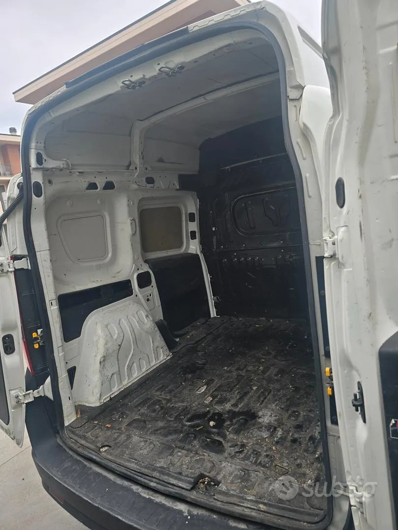 Fiat Doblò 2015 photo 5