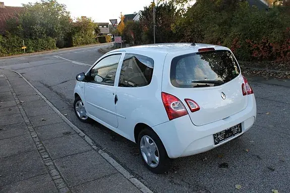 Renault Twingo 2013 photo 2