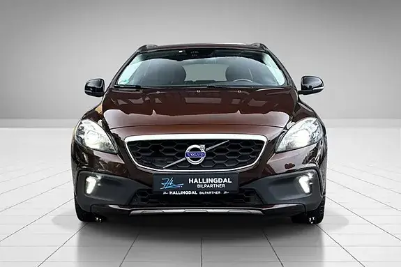 Volvo V40 Cross Country 2016 photo 2