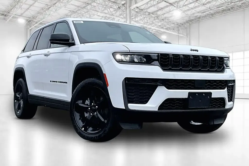 Jeep Grand Cherokee 2026 photo 2