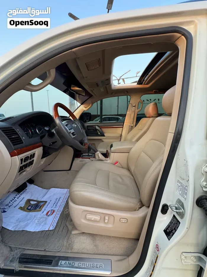 Toyota Land Cruiser Gxr 2012 photo 4